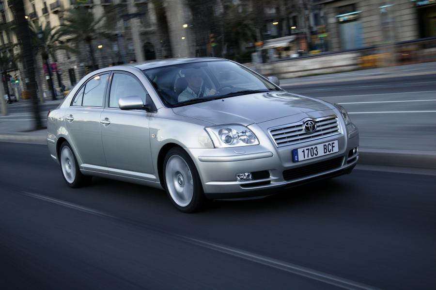  Toyota Avensis 2003 года  (фото 83 из 114)